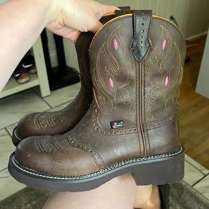 Women’s Justin boots